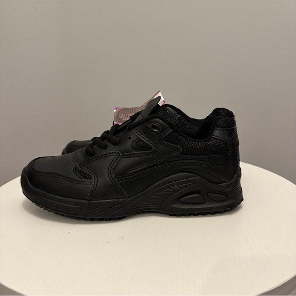 Shoes For Crews Shoes Nwt Shoes For Crews Mighty Grip Safety Shoes